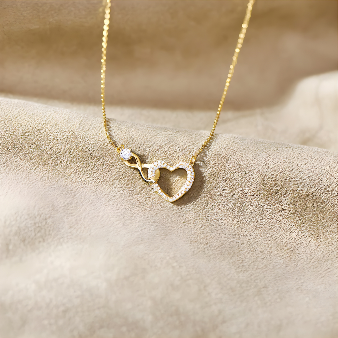 COLLAR CORAZÓN INFINITY