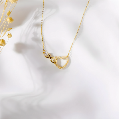 COLLAR CORAZÓN INFINITY